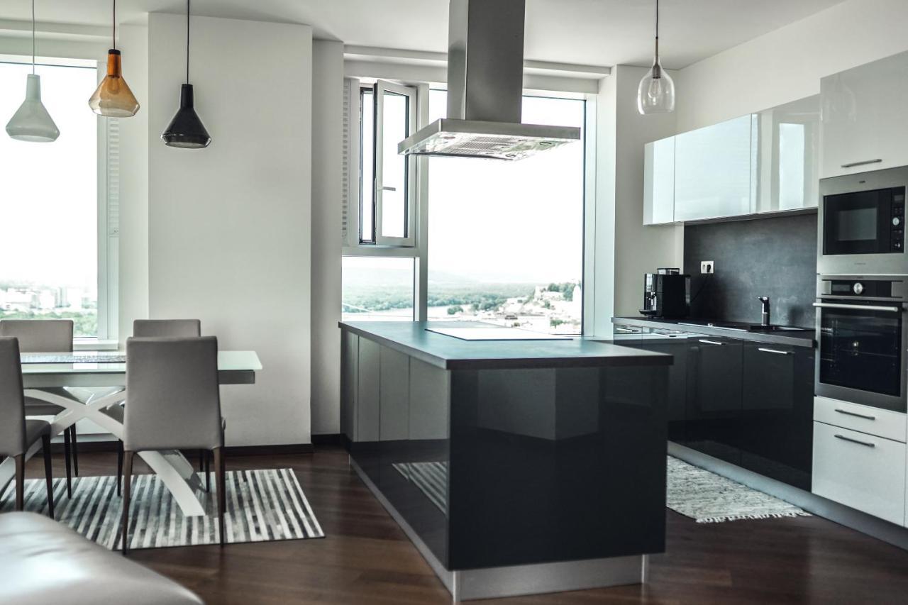 Voir Apartment Братислава Экстерьер фото