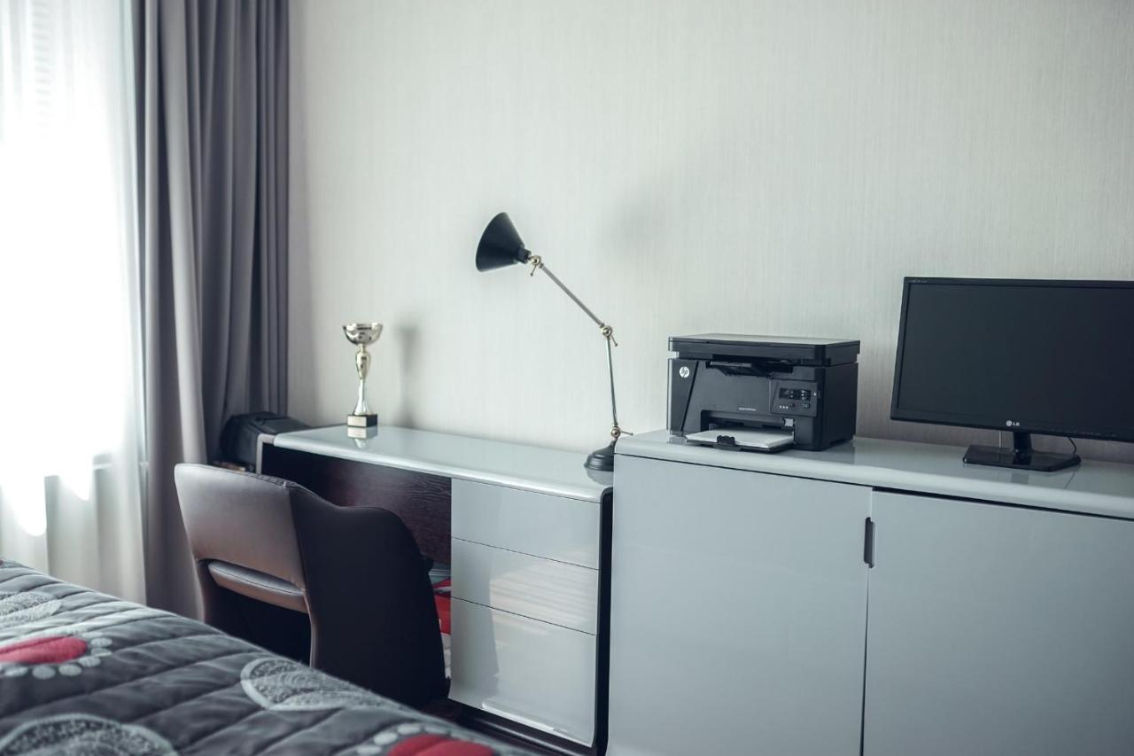 Voir Apartment Братислава Экстерьер фото